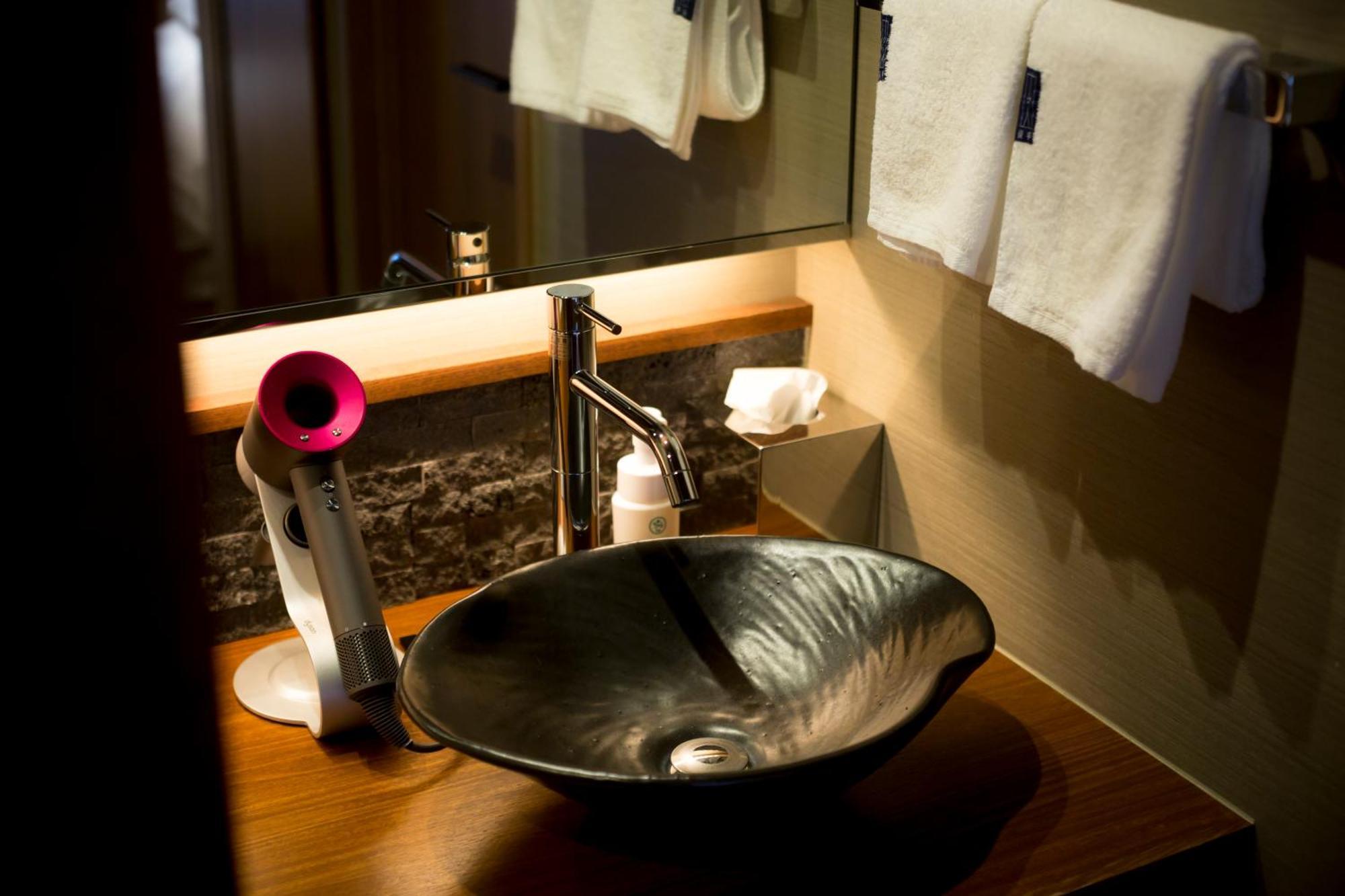 Kinosaki Onsen Tokitotoki Hotel Тойока Стая снимка